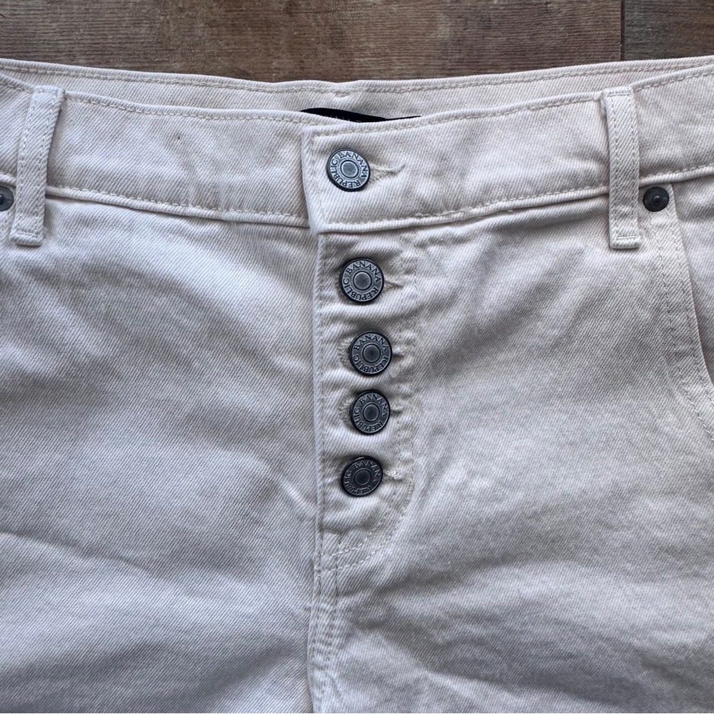 Banana Republic Beige High Rise Button Fly Stretch Denim Shorts Size 2/26 - Picture 3 of 6